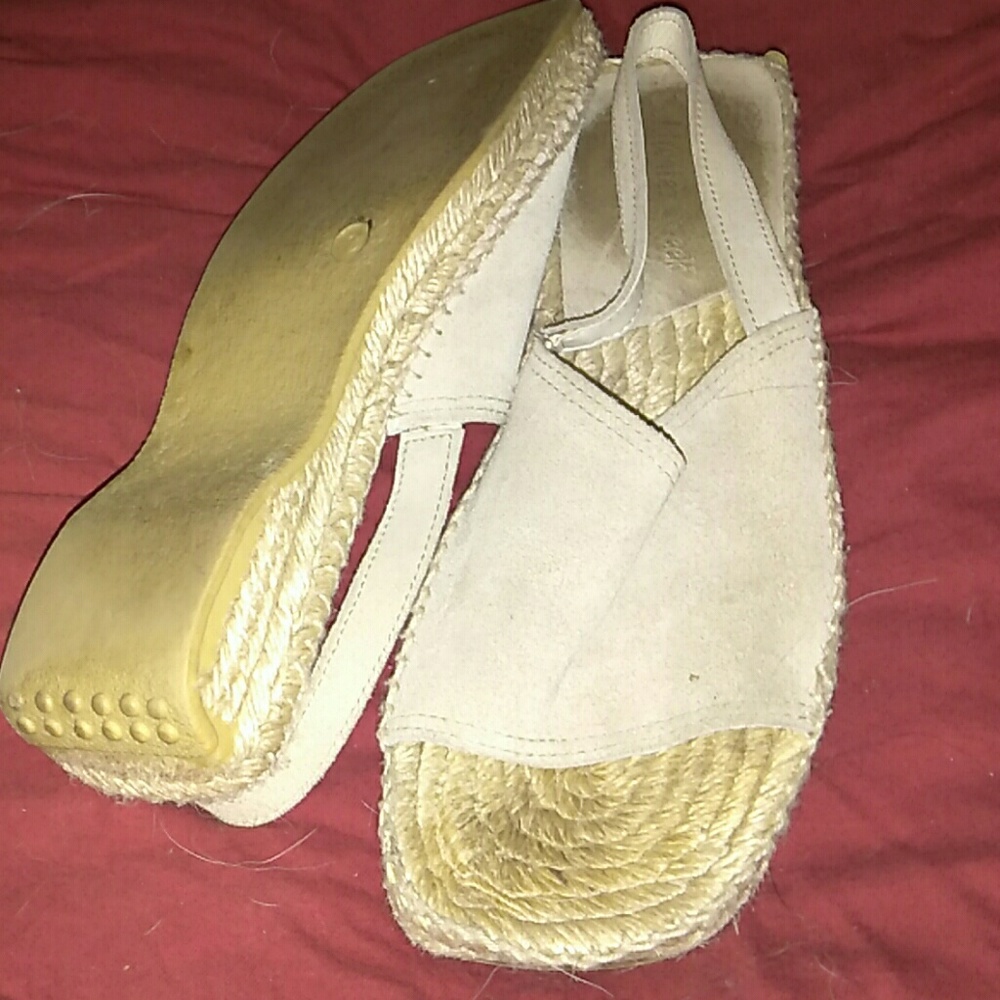 Sandals - Picture 2 of 2